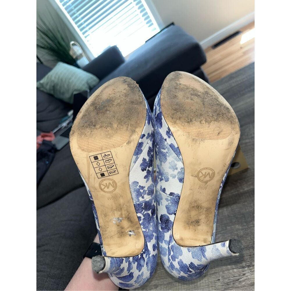 Michael by Michael Kors York Platform Blue printed canvas Heels Size 10 With Box - Picture 5 of 6